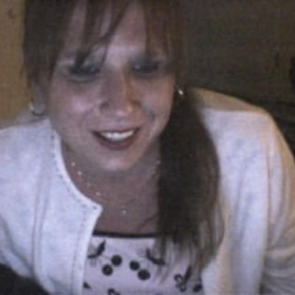 Meet your Posher, Kimberly - Picture 2 of 2